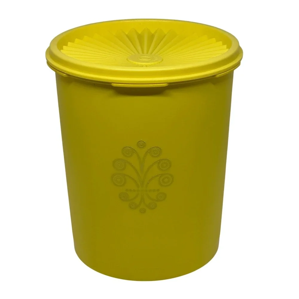 VTG Tupperware Canister Yellow Sunburst Seal Starburst Retro Kitchen Storage